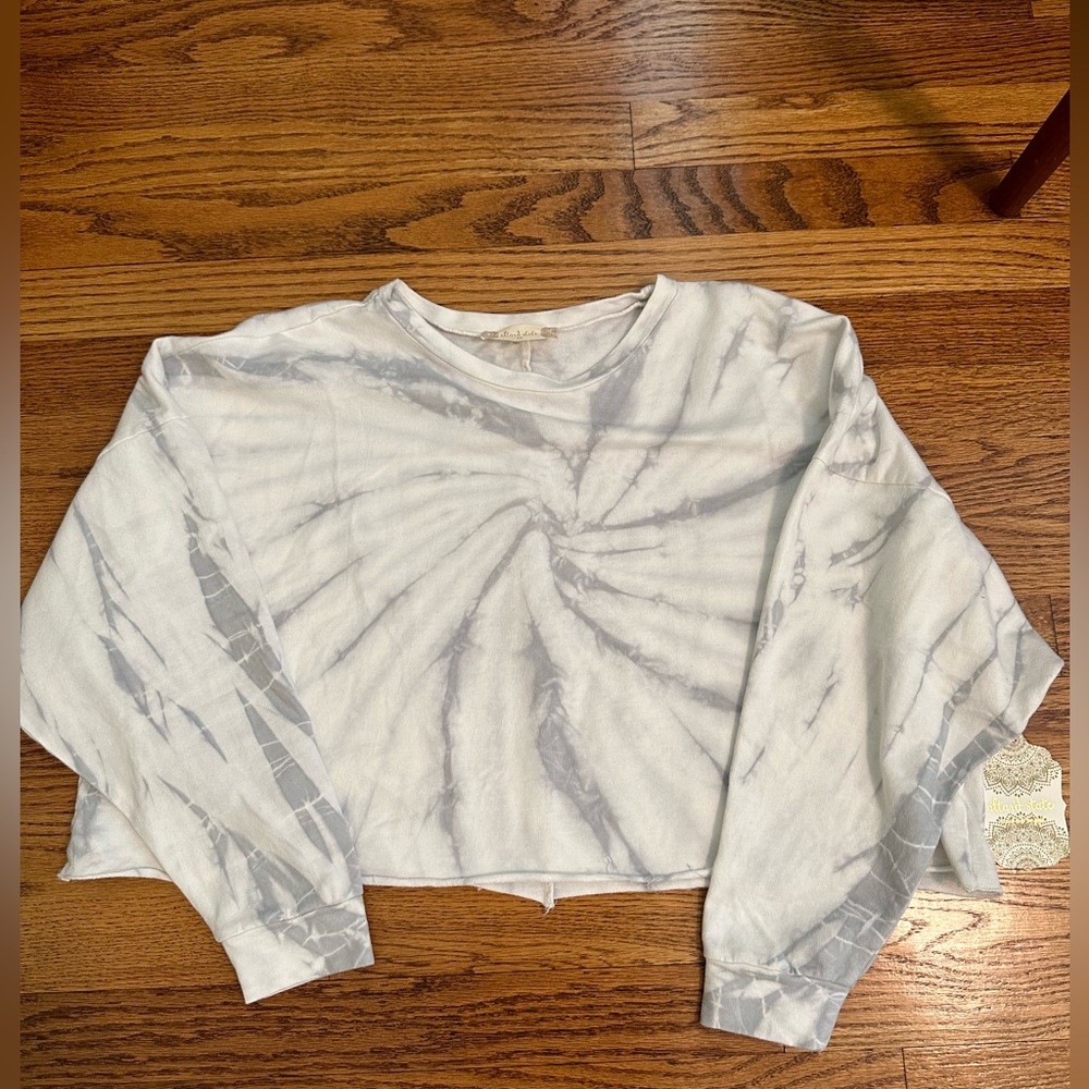 Altar’d State NWT Crop Sweatshirt Size XS